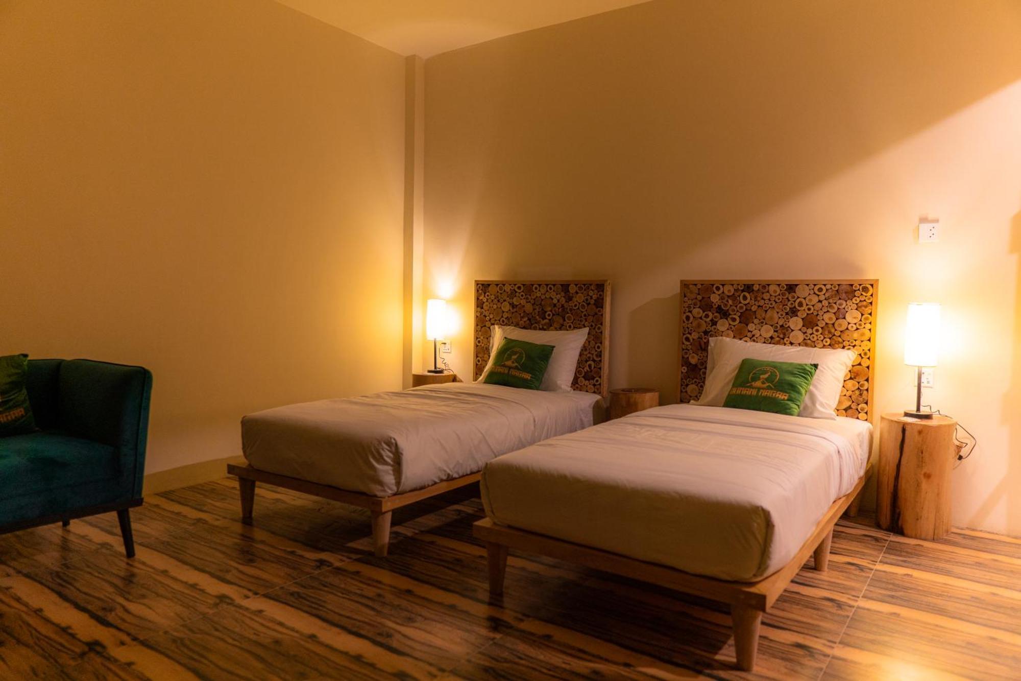 Dumani Nagar Hotel & Resort Karimabad  Buitenkant foto