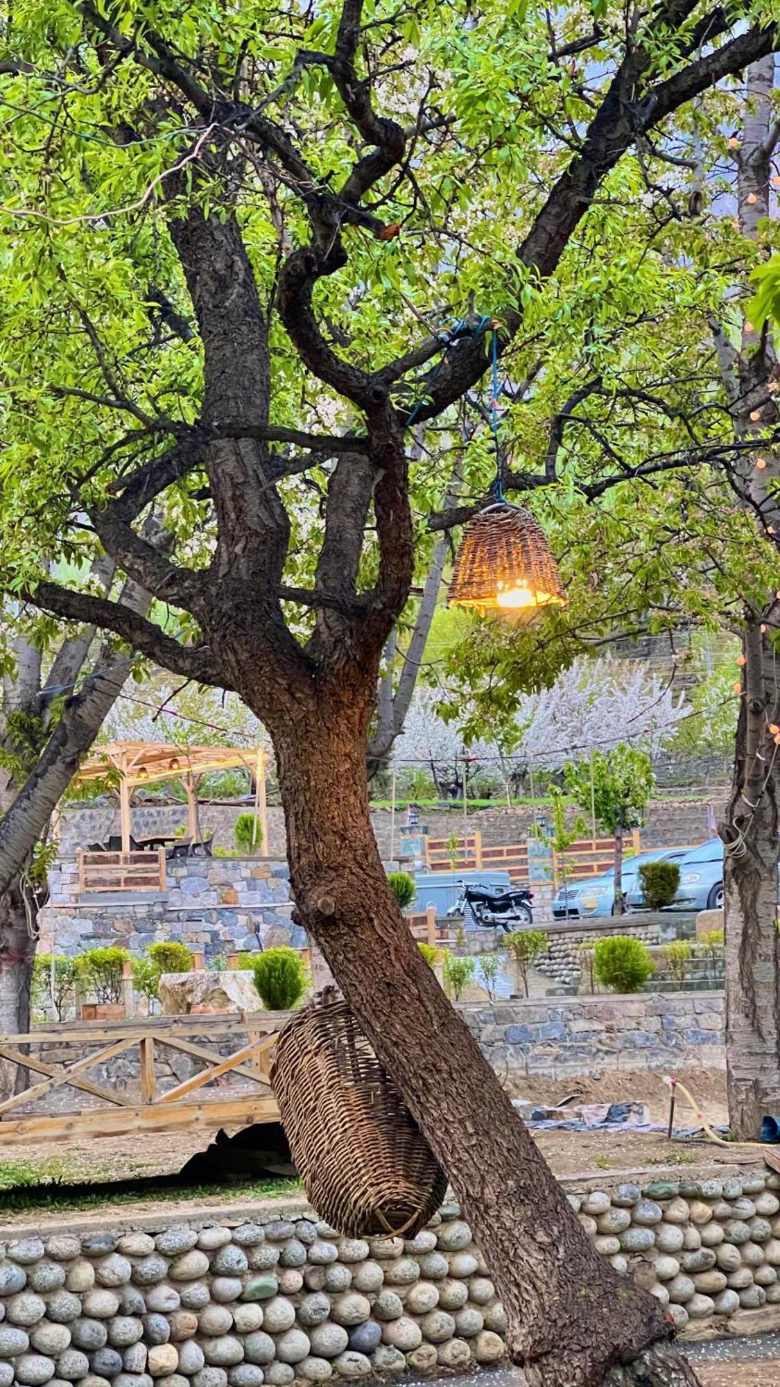 Dumani Nagar Hotel & Resort Karimabad  Buitenkant foto