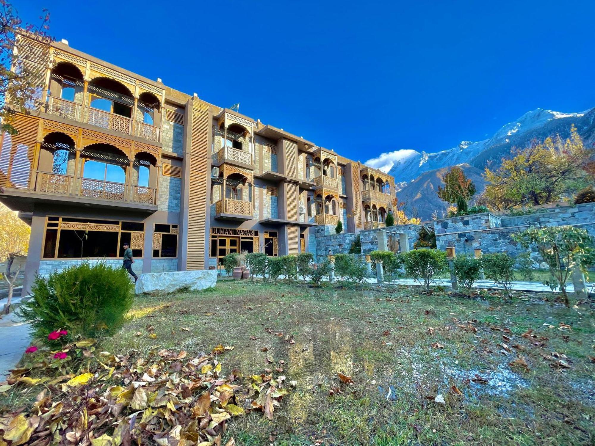 Dumani Nagar Hotel & Resort Karimabad  Buitenkant foto